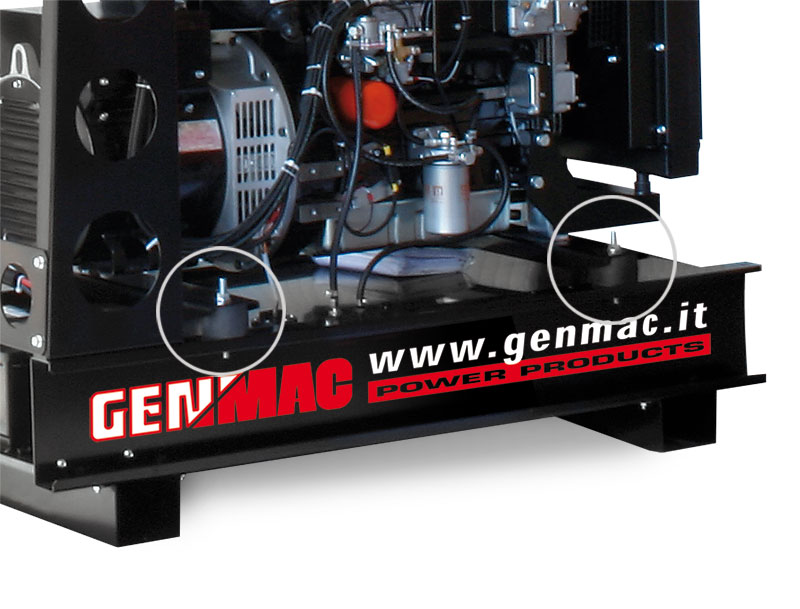 Дизельный генератор Genmac G40JO с АВР